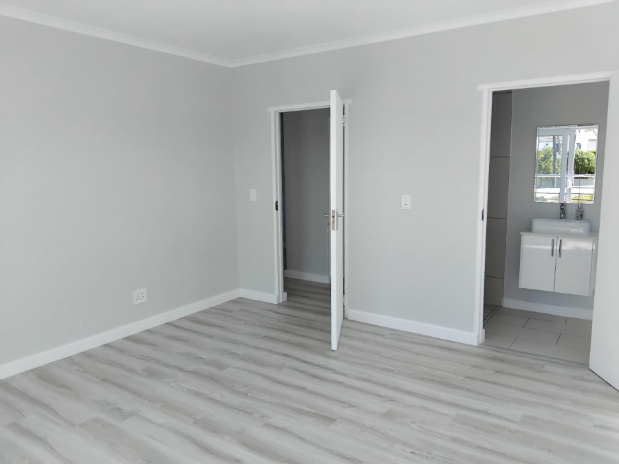 3 Bedroom Property for Sale in Country Club Western Cape